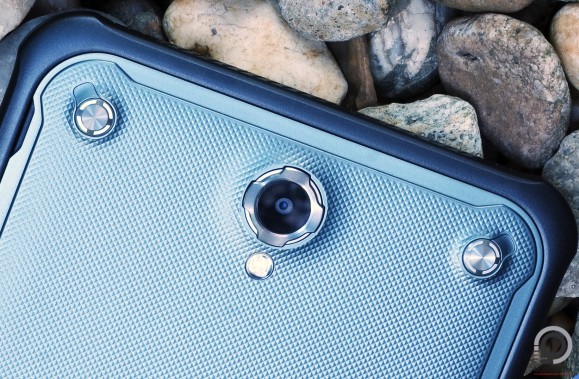 A Samsung Galaxy Tab Active kamerái nem ütik meg a várt szintet