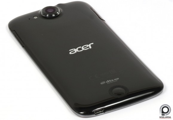 Az Acer Liquid Jade unibody plasztik borítást kapott