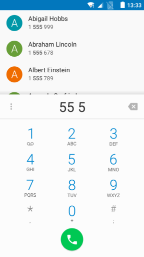 A CAT S40 telefonkönyve és tárcsázója átlátható