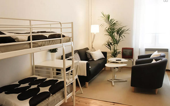 Ez elvileg Edward kérója, ahol a megfáradt szerkesztők lepihenhetnek.