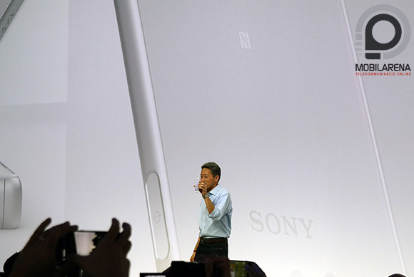 Ujjlenyomat-olvasóval mutatkozott be az Xperia Z5