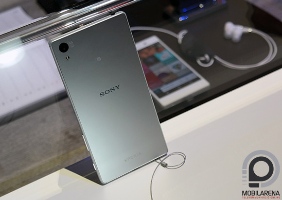 Ujjlenyomat-olvasóval mutatkozott be az Xperia Z5