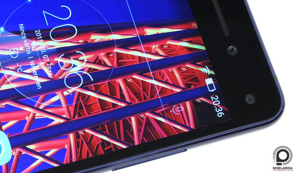 Dupla szelfi kamera, ez ám a menőség