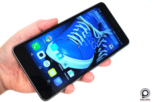 A tavalyi Lenovo Phab Plus is hatalmas készülék volt 