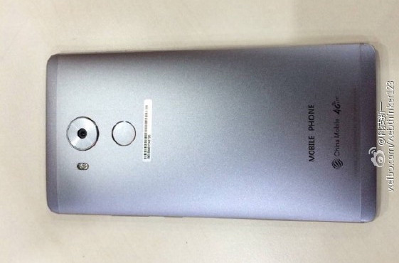 A Mate 8 esetleges prototípusa igencsak hasonlít az OnLeaks által megmutatott készülékre