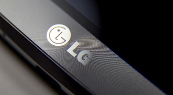 Ez nem az LG K7, hanem az LG G3 alja