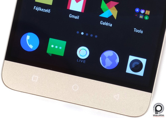 A Full HD megjelenítő jófajta LCD panel