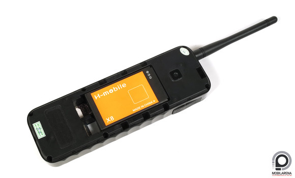 Ismeretlen okból lett fideszes árnyalatú az 5800 mAh-s telep