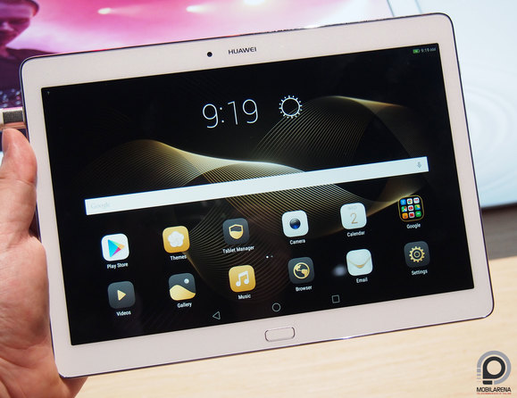 Van bőven káva, így bőven elfért az előlapra szerelt ujjlenyomat-olvasó