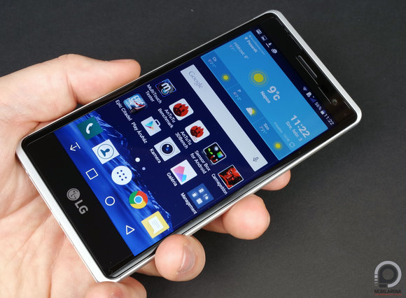 Az 5 hüvelykes kijelző ellenére annyira azért nem apró