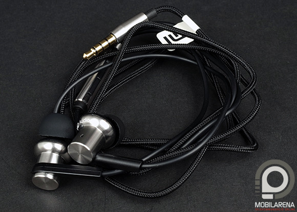 Csak ebben az ezüst színben érhető el a Piston Hybrid.