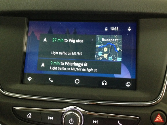 Android Auto az Astrában