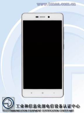 Ismerős forma, csak a hátlapi ujjlenyomat-olvasót nem láttuk korábban.