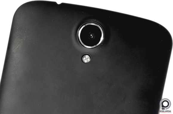 Nem váltja meg a mobilvilágot az X6 Pro 5 megapixeles hátlapi kamerája