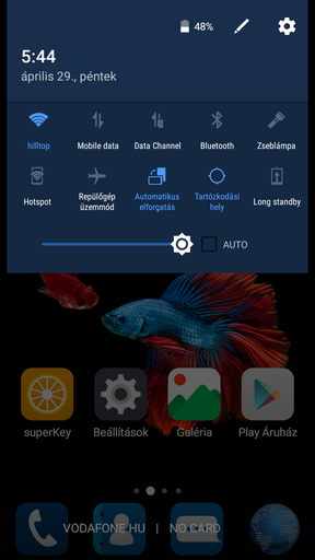 Csak apróságokban változott meg a gyári Android felület.