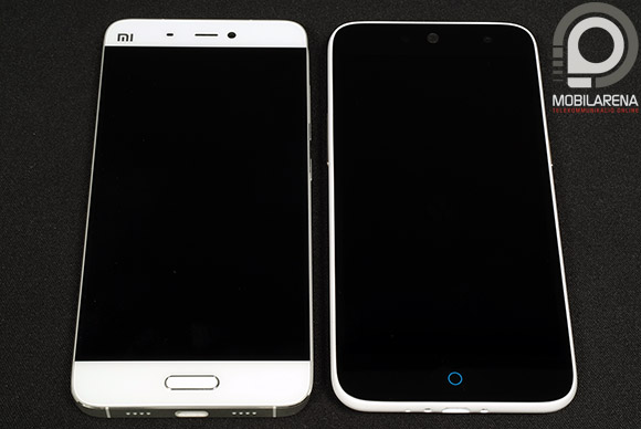 Manapság már egyáltalán nem törvényszerű, hogy a csúcstelefon legyen nagyobb: bal oldalt a Xiaomi Mi 5 látható.