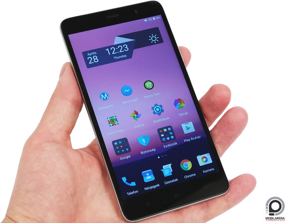 Pont ugyanolyan a fogása is