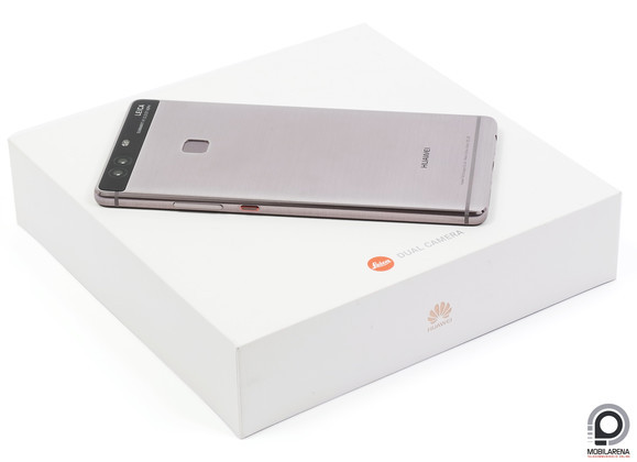 A P9 Plus hófehér dobozban vásárolható meg