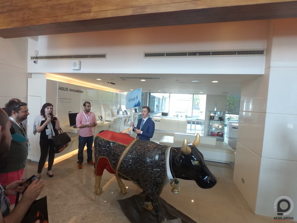 Bika-install a bejárat mellett - mi voltunk a Group B