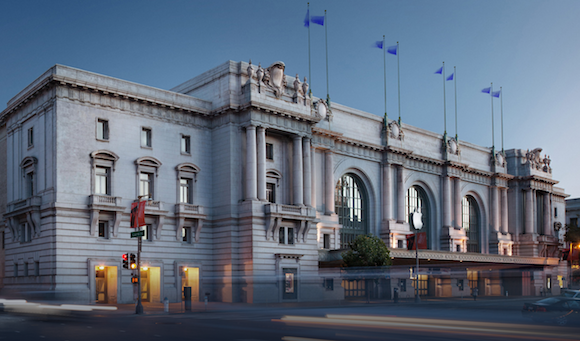 A megnyitónak otthont adó Bill Graham Civic Auditorium