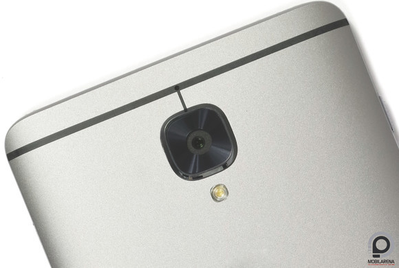 Nem a legjobb szenzor lapul a hátlap alatt, a OnePlus mégis sokat kihoz belőle