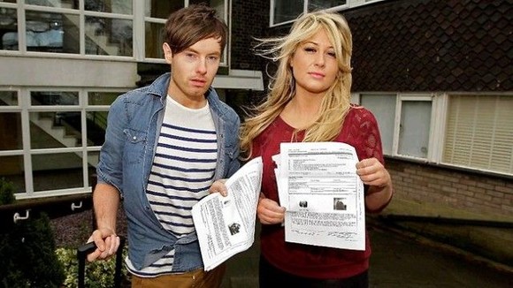 Leigh Van Bryan és Emily Bunting - kiutasítva 