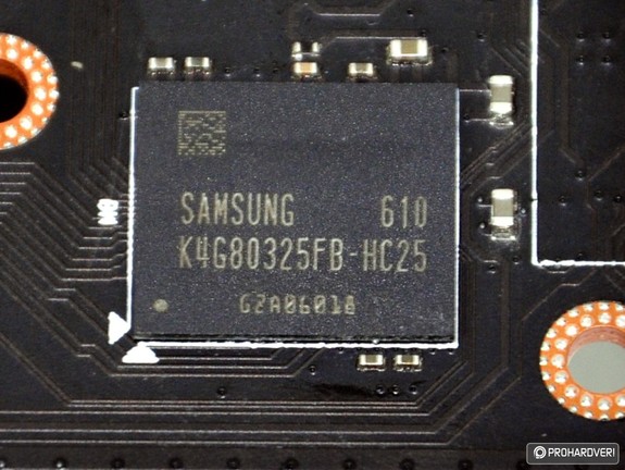 Az alkalmazott Samsung GDDR5 chipek
