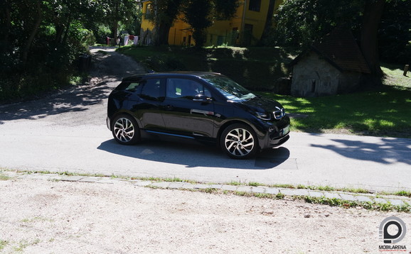 A szinte hangtalanul suhanó autó veszélyesebb, mint elsőre gondolnánk!