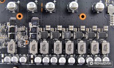 A Samsung GDDR5 chipek és a VRM komponensei