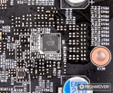 A Samsung GDDR5 chipek és a VRM komponensei