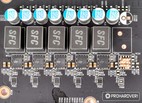 A Samsung GDDR5 chipek és a VRM komponensei