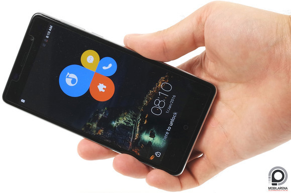 Szokatlan a fémkeret az abszolút belépőszintű okostelefonok között