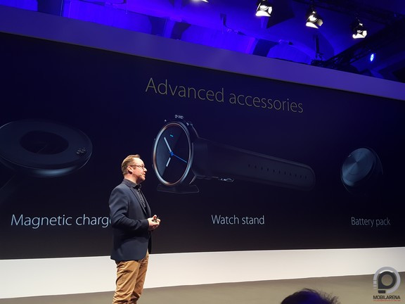 Az extra akkumulátor 40%-kal növeli az üzemidőt.