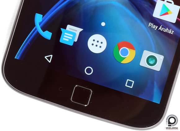 Az IPS panel megfelelően kalibrált, a Full HD felbontás pedig elegendő