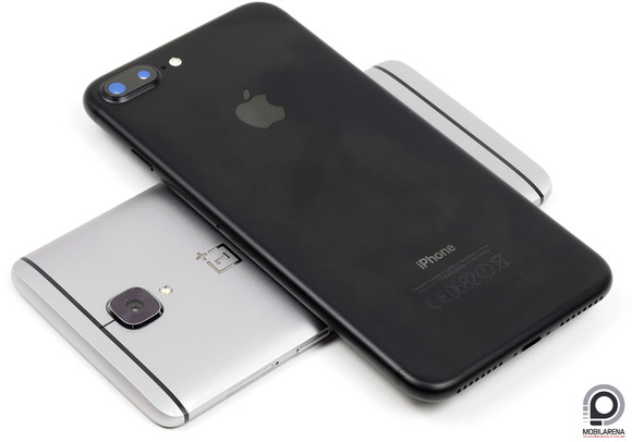 Az iPhone 7 Plus méretesebb 5,5 hüvelykes riválisainál, így például az ezüstben csillogó OnePlus 3-nál