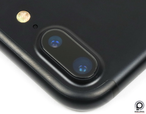 Ilyen a két lencse és a négy LED közelről