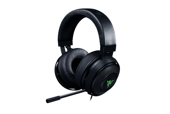 A Razer Kraken Pro V2 és a 7.1 V2 külsőre látszólag teljesen megegyezik, leszámítva a LED-es logót (ami csak a 7.1 kiváltsága) és a kábelezést