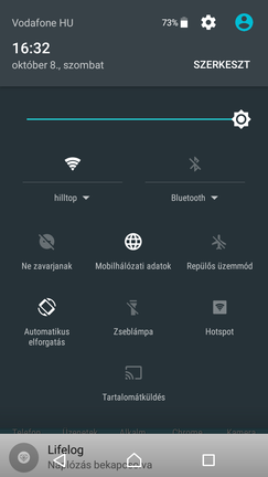 Számos extra szoftvert kapunk