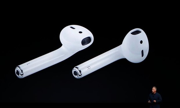 Az Apple-féle, teljesen vezeték nélküli fülhallgató még némi fejlesztést igényel