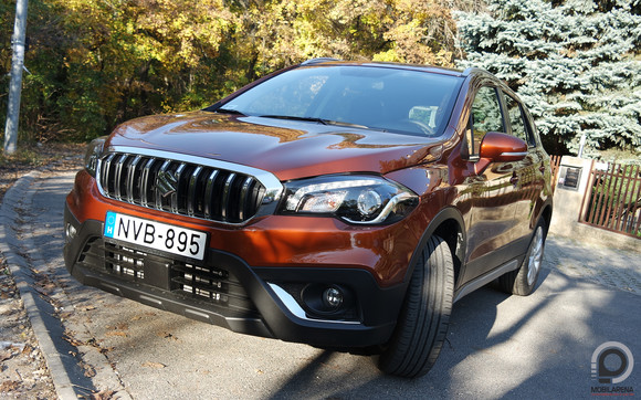 Az új S-Cross az új orráról ismerhető fel