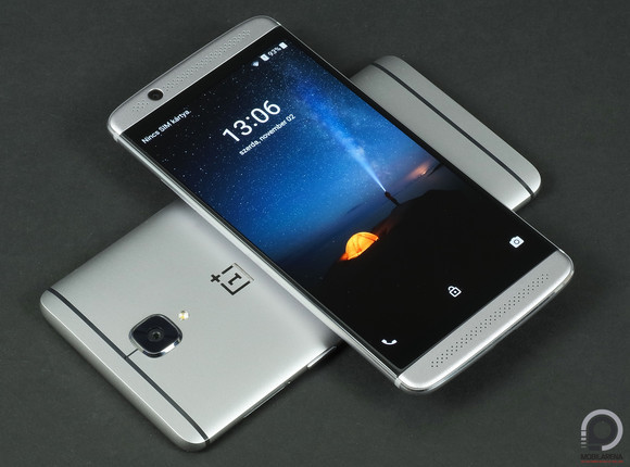 A OnePlus 3 társaságában