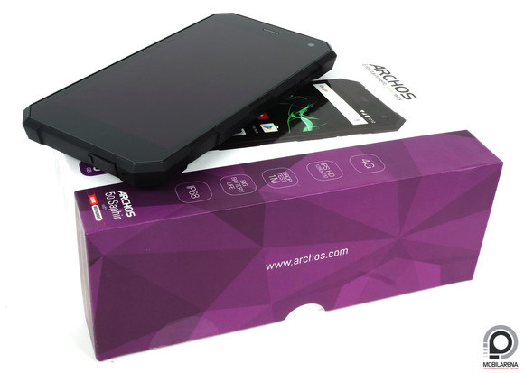 Korrekt felszereltségű a doboz