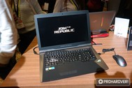 ASUS ROG G752 moddold és normál változatban, illetve a ROG GX800