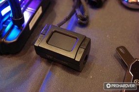 Csövezésbe illeszthető hőmérő is akadt