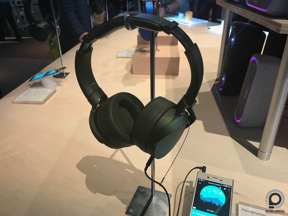 Zajszűrés és ütős mélyek: ez az MDR-XB950N1