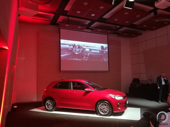 A sajtótájékoztatón ismertették a legfontosabb funkciókat