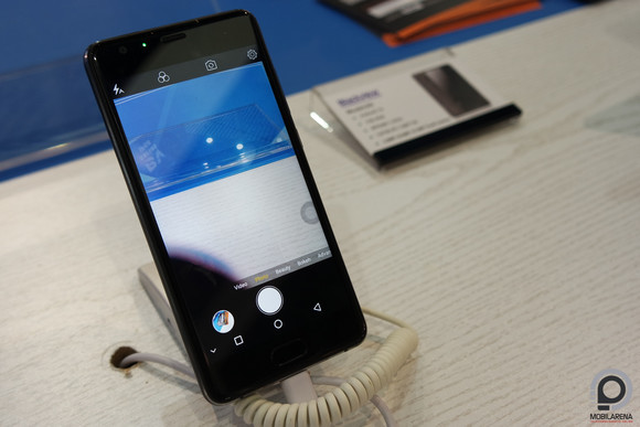 Dupla kamera, fillérekért a Blackview A9-ben