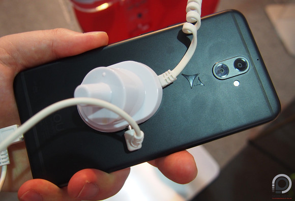 Dupla kamera az X4 Soul vonzereje