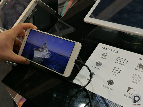 A látványos videókon kívül a Temple Runt is ki tudtuk próbálni