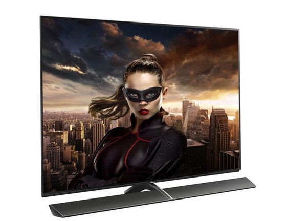 A Panasonic 2017-es csúcstévéje az EZ1000